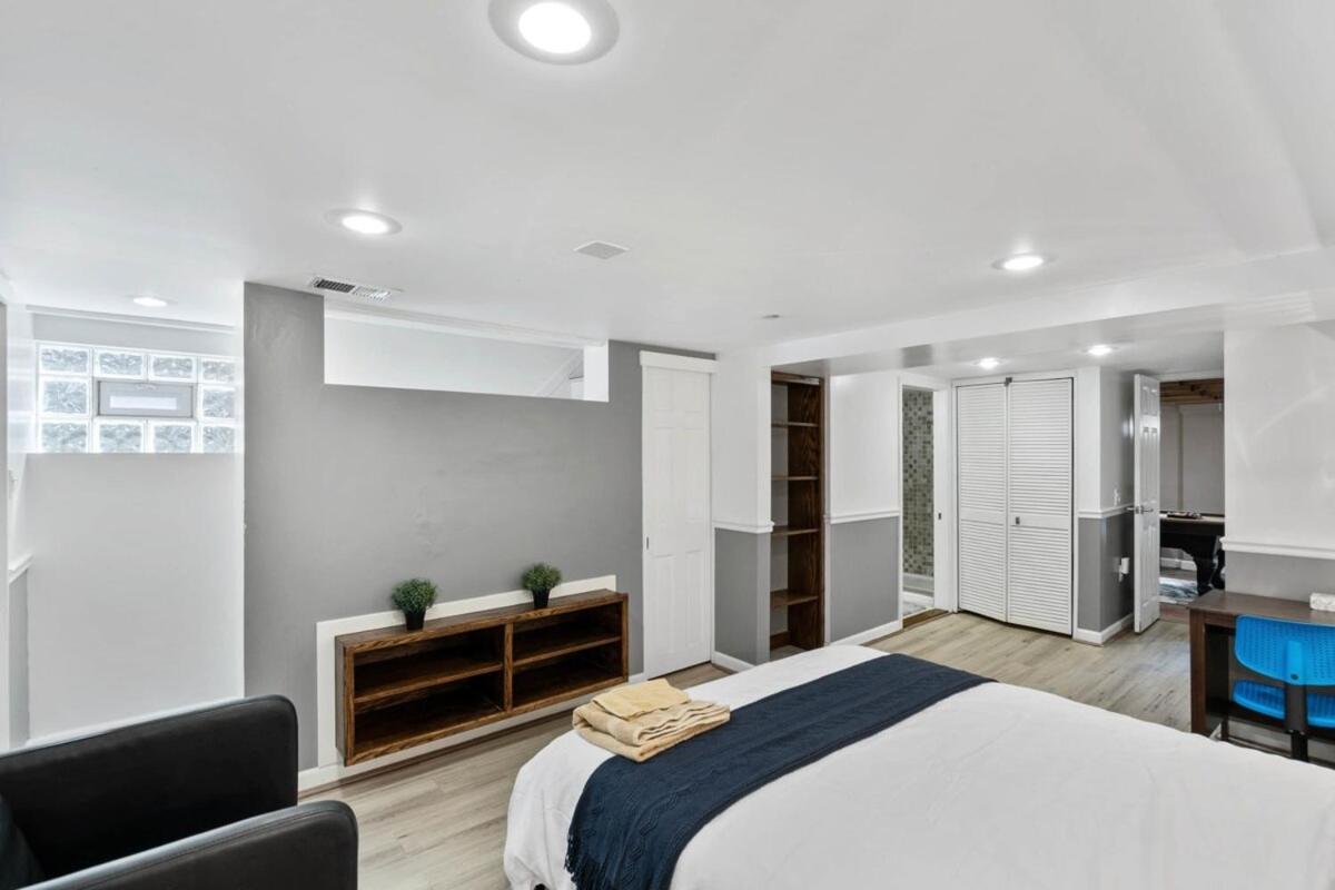 Beautiful 3br 2ba Colonial House By Cozysuites Ferienhaus