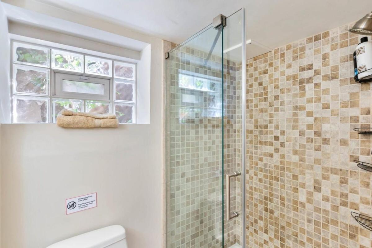 Ferienhaus Beautiful 3br 2ba Colonial House By Cozysuites
